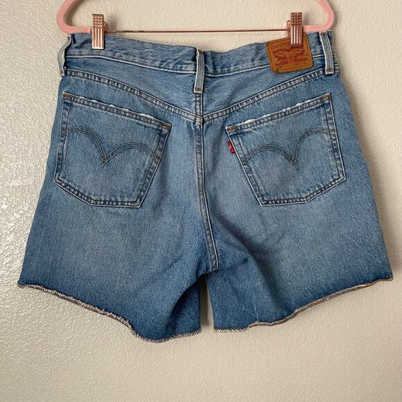 Levis Shorts Womens Size 30 Blue 501 Denim Cotton Cut Off‎ Distressed Grunge - Picture 6 of 11